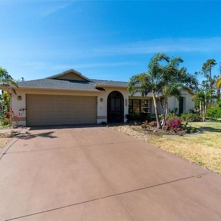 Seabreeze 3-Bedroom Pool Villa Close To The Beach!!! Port Charlotte Bagian luar foto