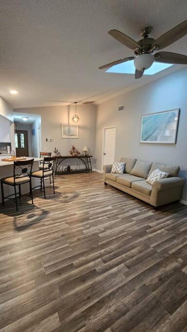 Seabreeze 3-Bedroom Pool Villa Close To The Beach!!! Port Charlotte Bagian luar foto