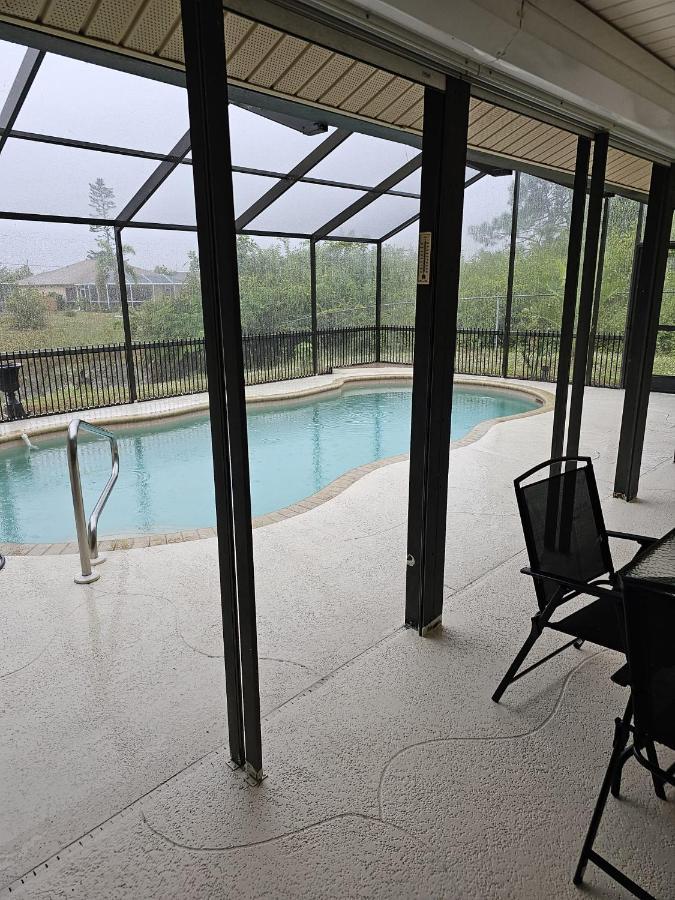 Seabreeze 3-Bedroom Pool Villa Close To The Beach!!! Port Charlotte Bagian luar foto