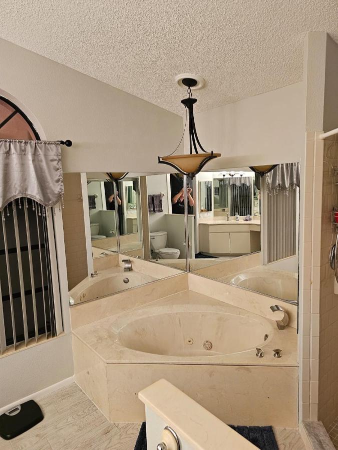 Seabreeze 3-Bedroom Pool Villa Close To The Beach!!! Port Charlotte Bagian luar foto
